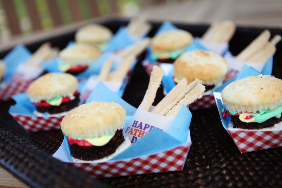 hamburger cupcakes